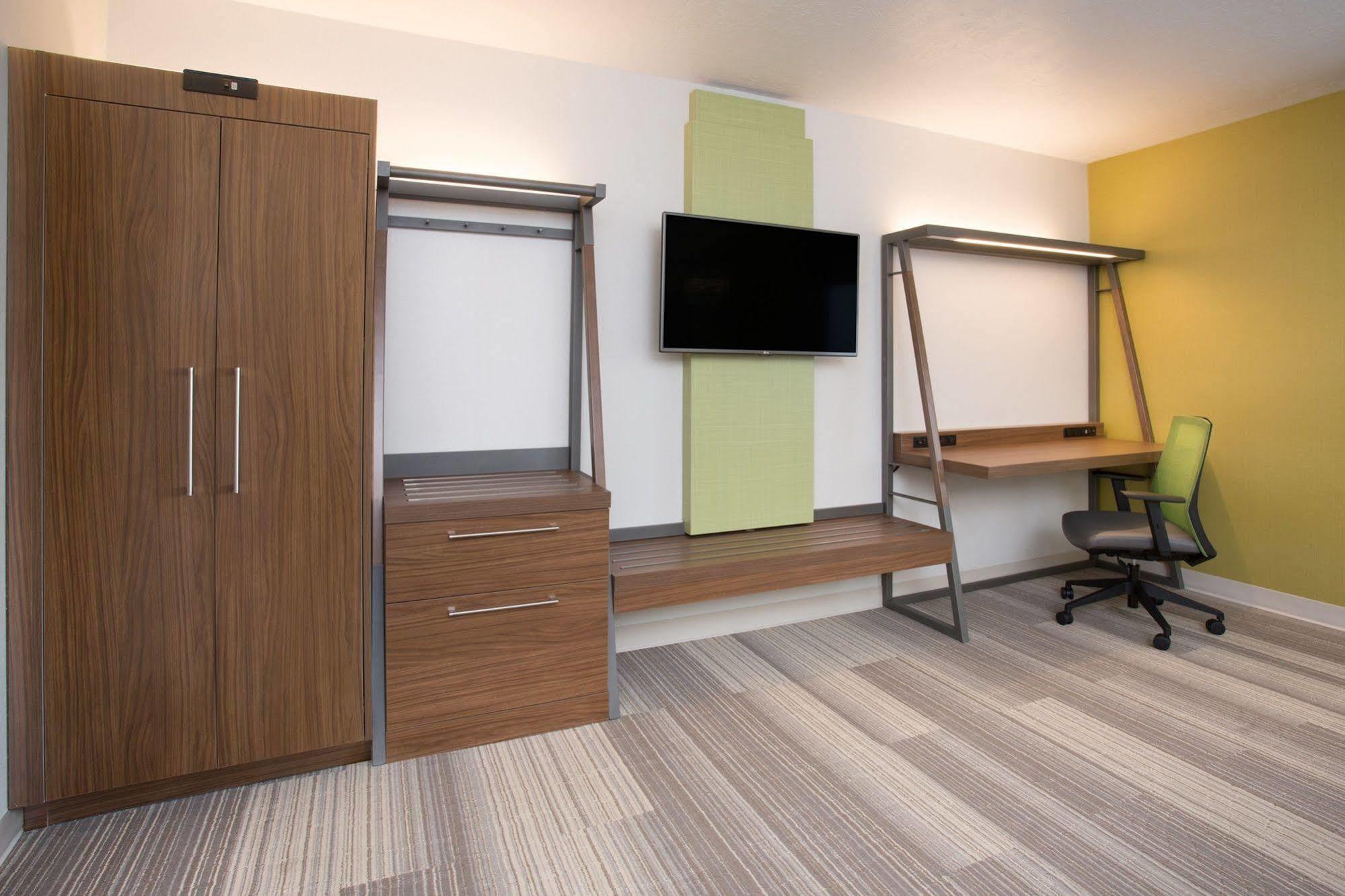 Holiday Inn Express & Suites - Elizabethtown North By Ihg Exteriör bild
